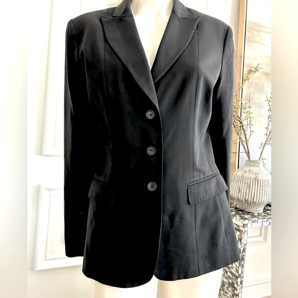 Elie Tahari Jackets & Blazers - Virgin Wool Black Blazer from ELIE TAHARI Classic Black